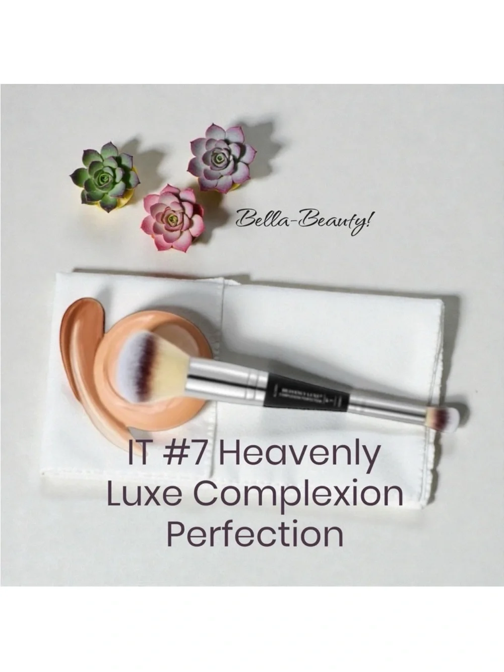 IT #7 Heavenly Luxe Complexion Perfection Brush
